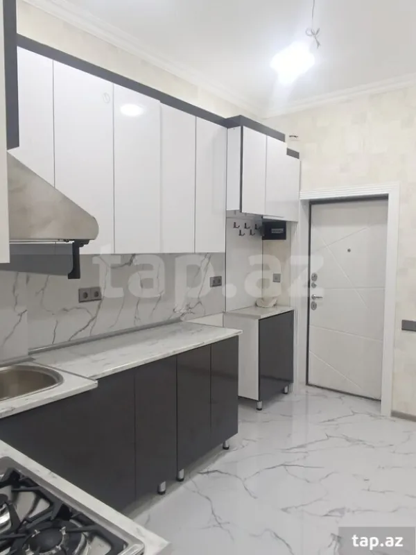 Satılır 2 otaqlı yeni tikili 74 m²
