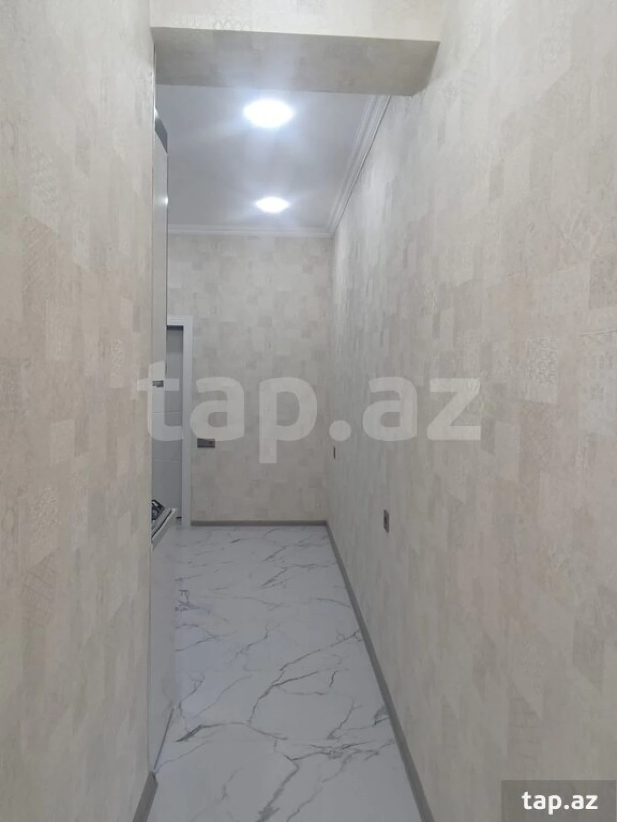 Satılır 2 otaqlı yeni tikili 74 m²