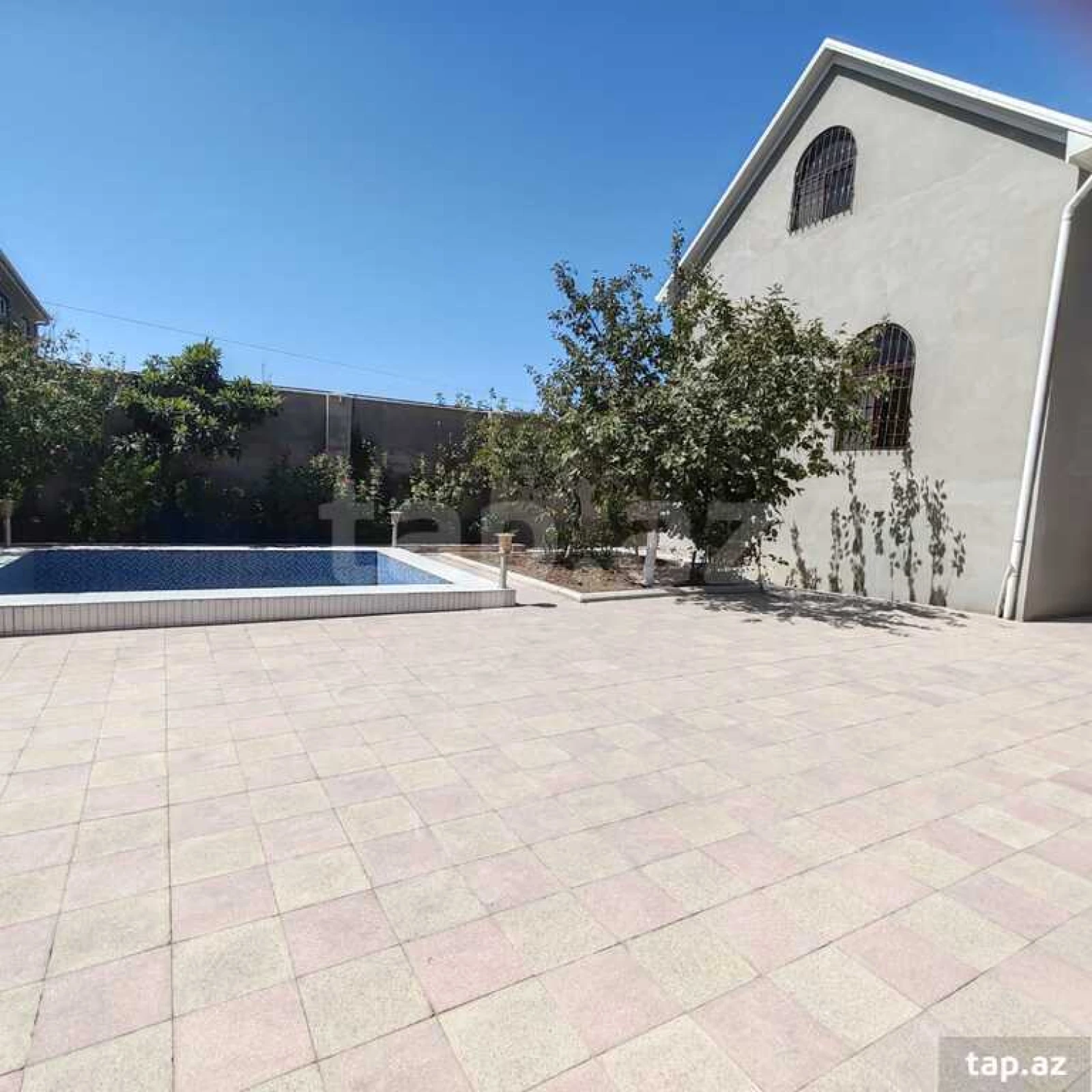 Satılır 3 otaqlı həyət evi