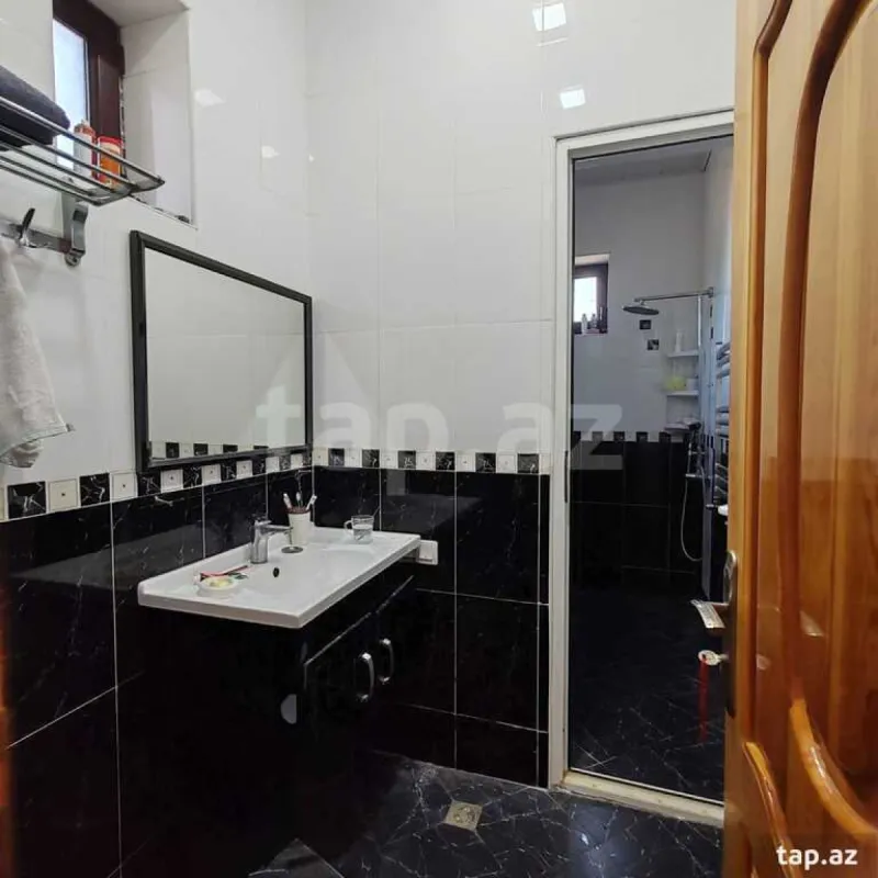 Satılır 3 otaqlı həyət evi