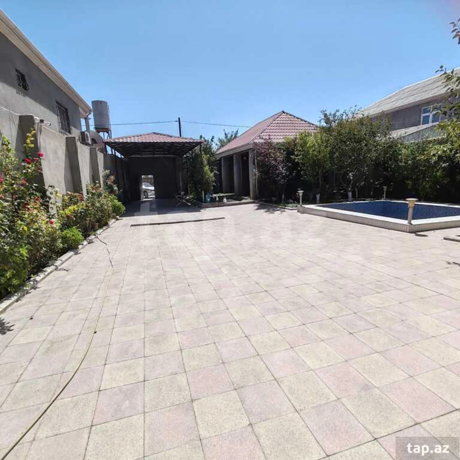 Satılır 3 otaqlı həyət evi