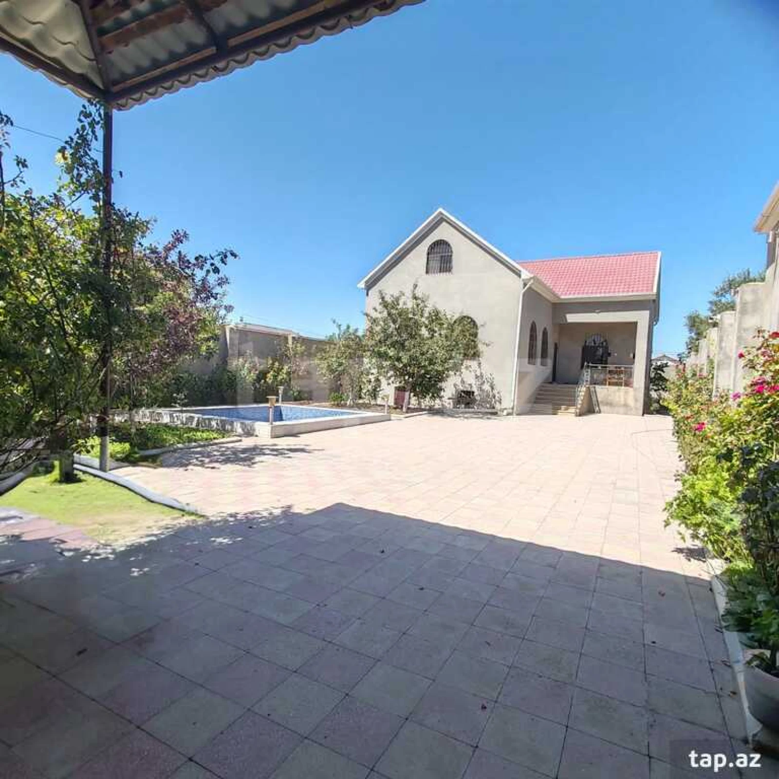 Satılır 3 otaqlı həyət evi