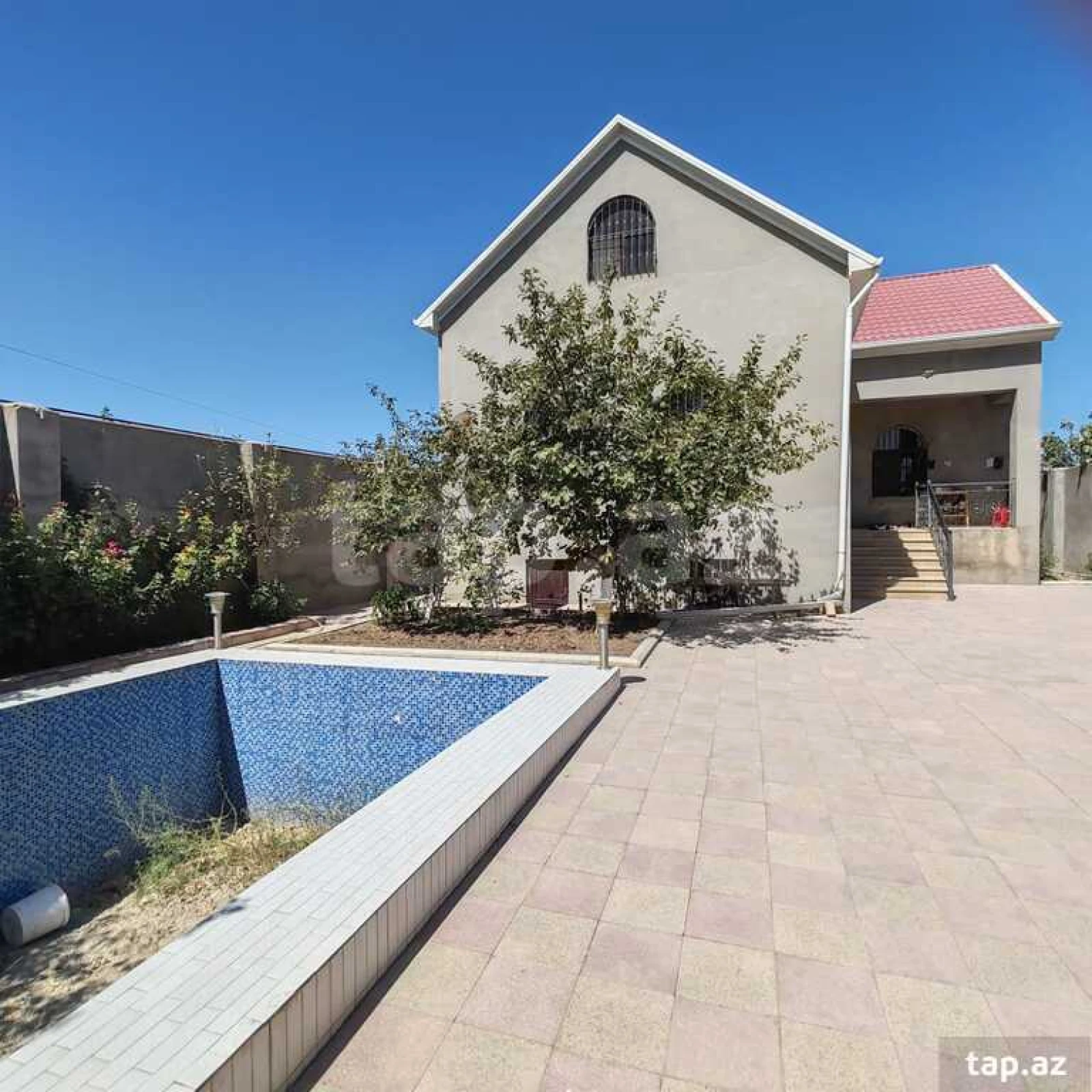 Satılır 3 otaqlı həyət evi