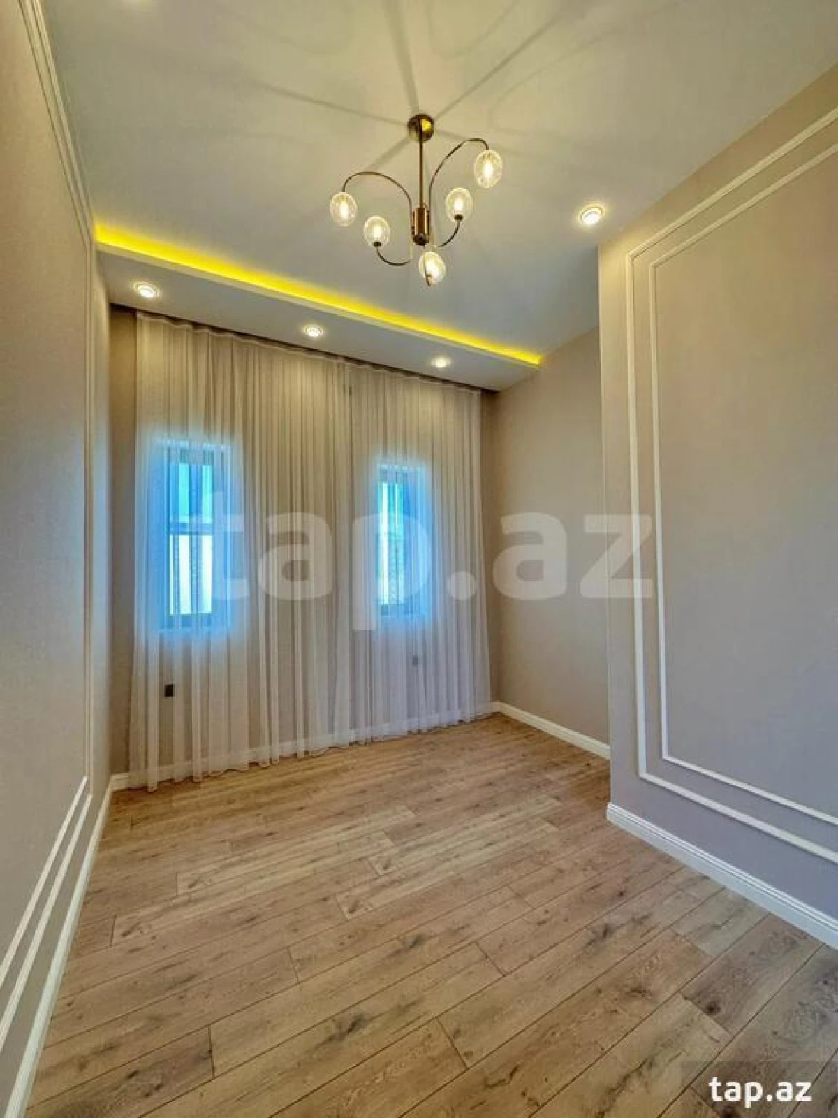 Satılır 4 otaqlı həyət evi