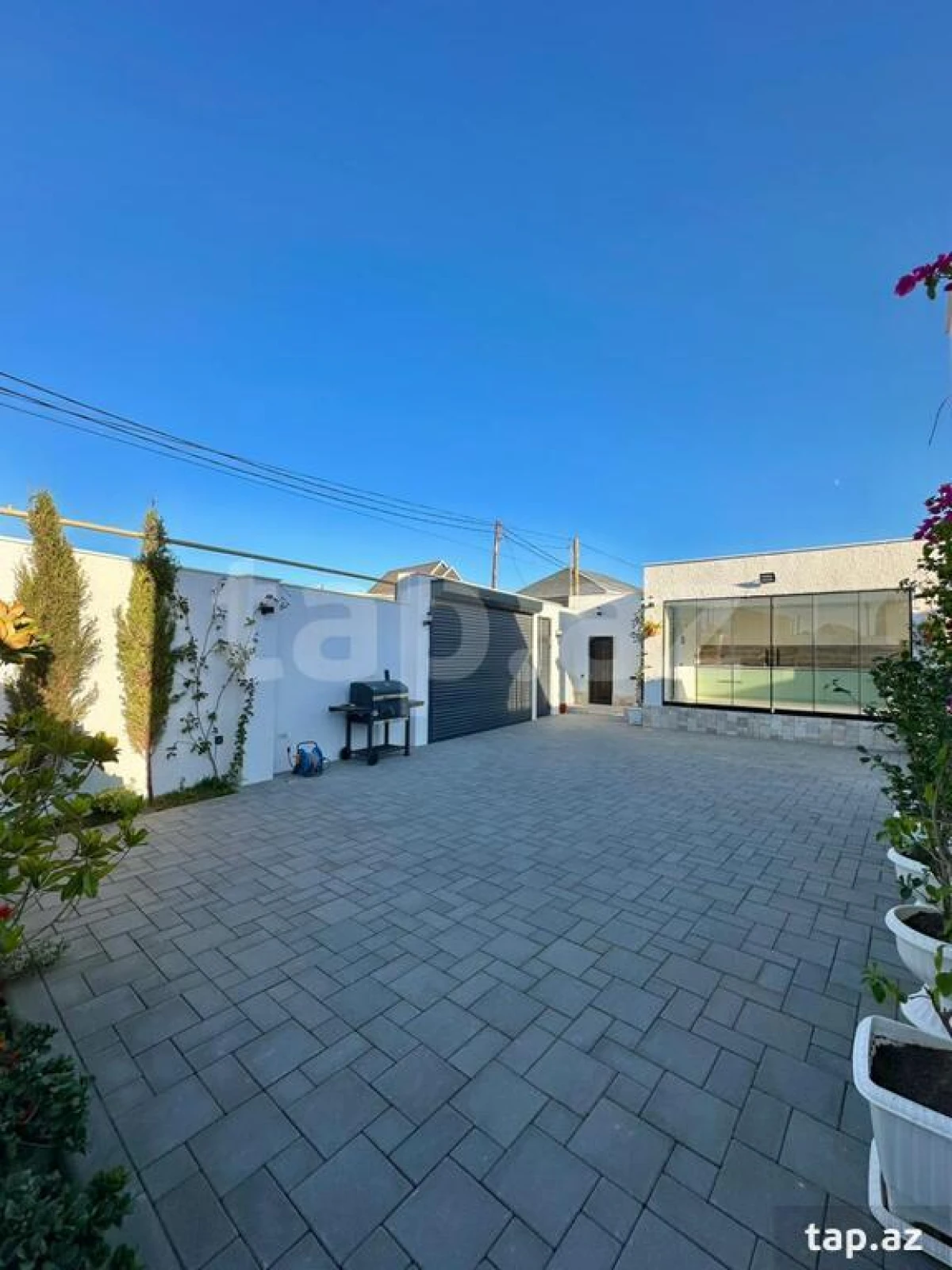 Satılır 4 otaqlı həyət evi