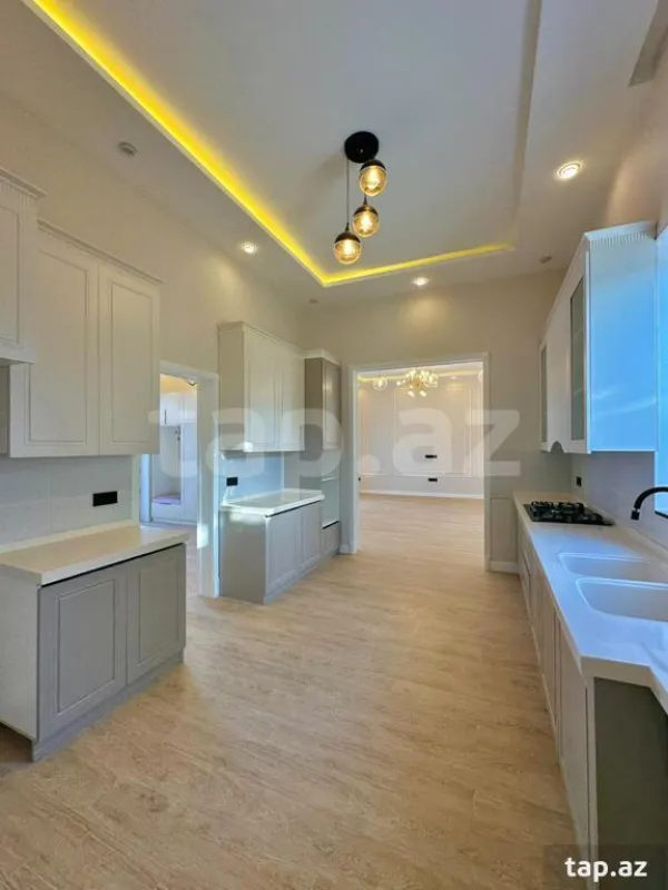 Satılır 4 otaqlı həyət evi