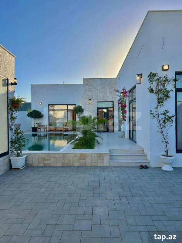 Satılır 4 otaqlı həyət evi