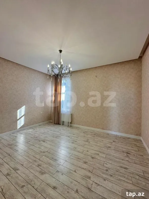 Satılır 5 otaqlı həyət evi