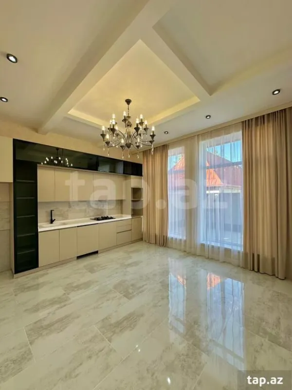 Satılır 5 otaqlı həyət evi