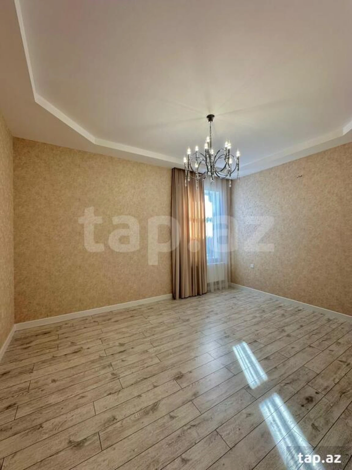 Satılır 5 otaqlı həyət evi