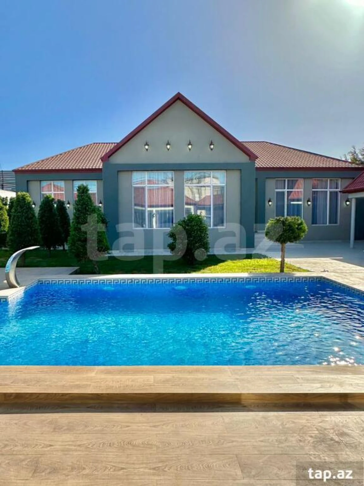 Satılır 5 otaqlı həyət evi