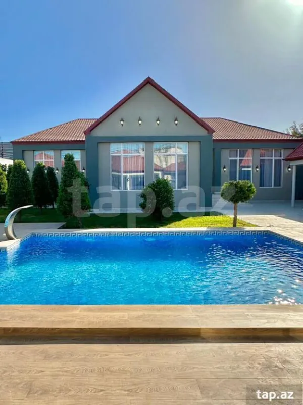 Satılır 5 otaqlı həyət evi