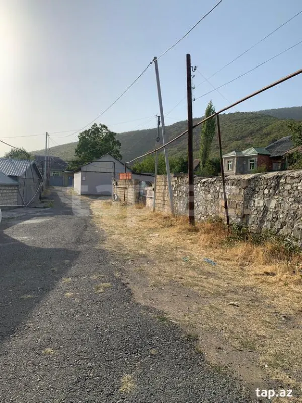 Satılır 2 otaqlı həyət evi