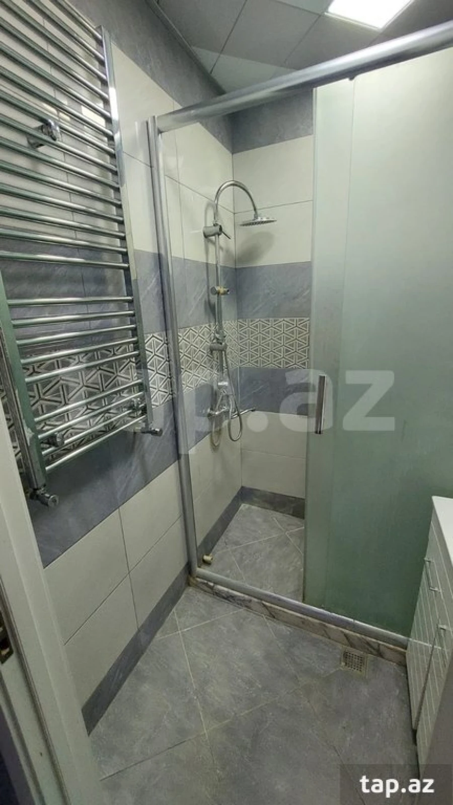 Kirayə verilir 3 otaqlı yeni tikili 120 m²