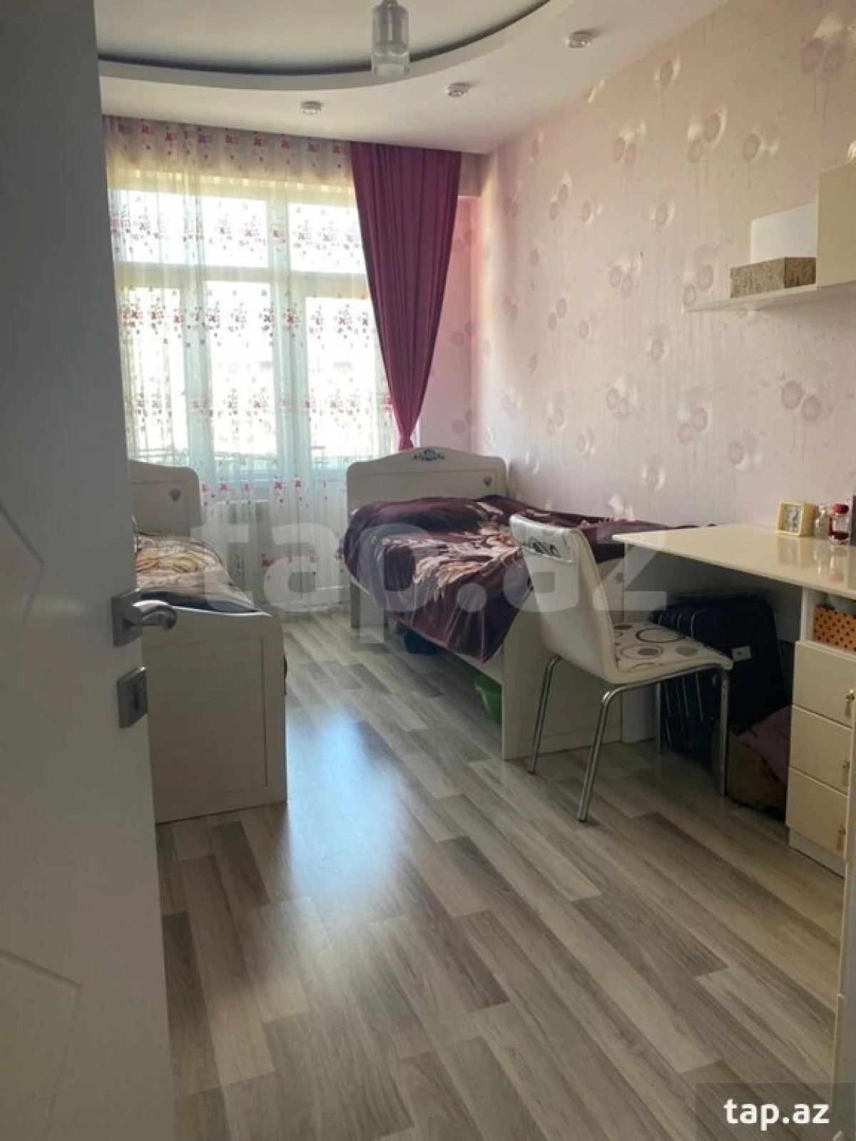Kirayə verilir 3 otaqlı yeni tikili 120 m²