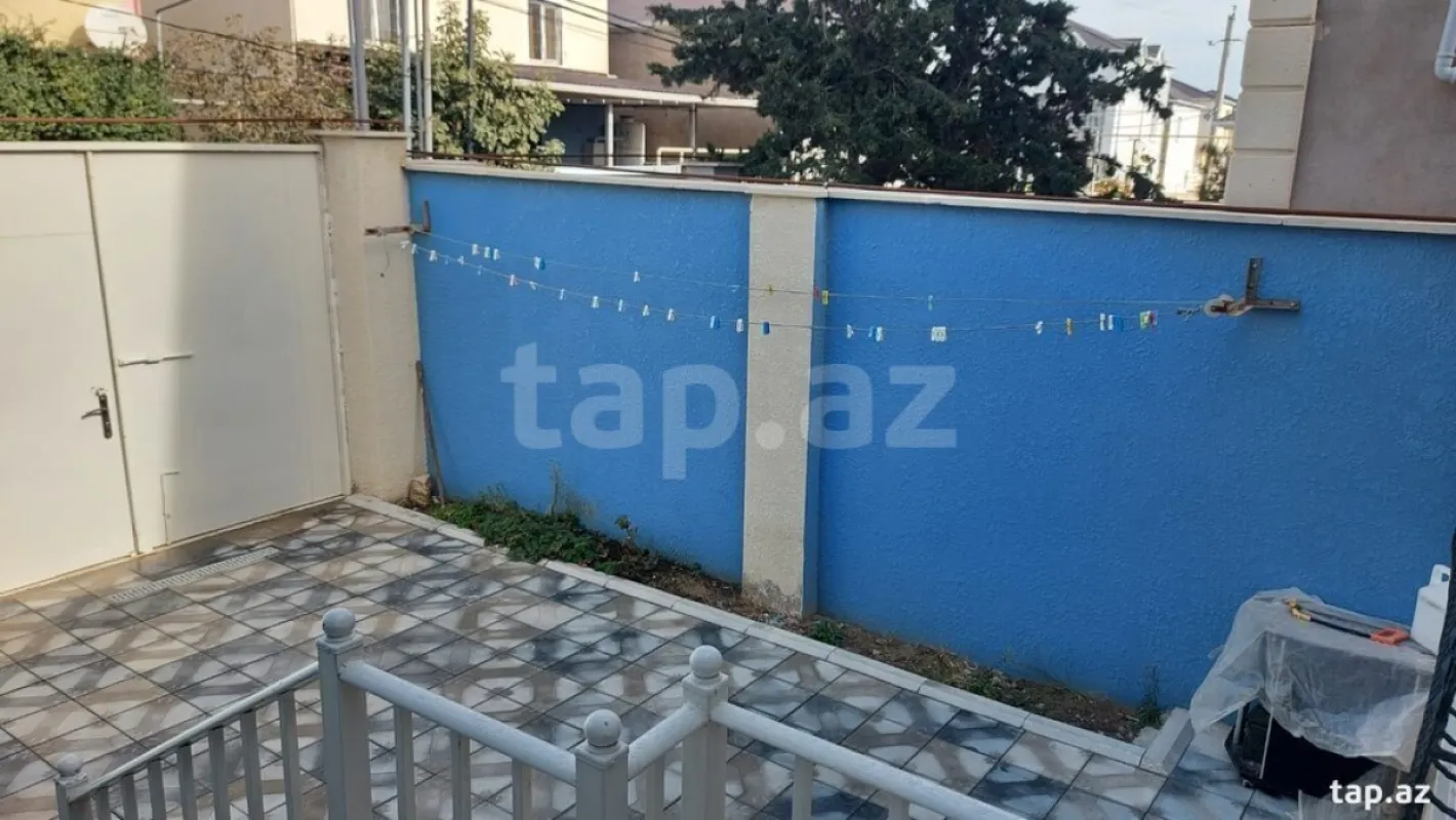 Satılır 3 otaqlı həyət evi