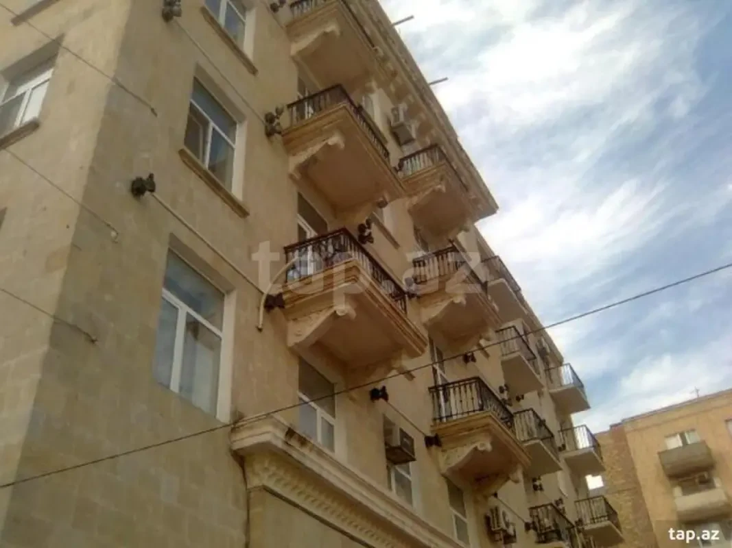 Satılır 3 otaqlı mənzil 70 m²