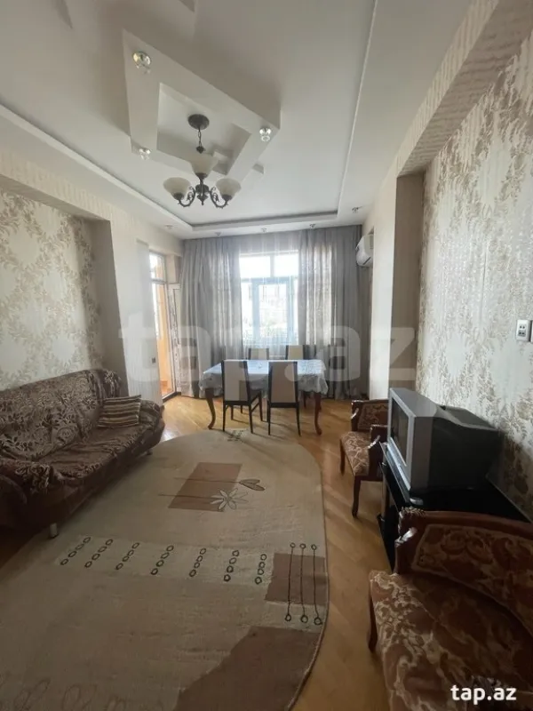 Kirayə verilir 2 otaqlı yeni tikili 65 m²