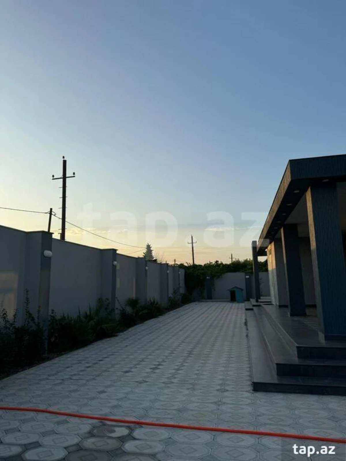 Kirayə verilir 4 otaqlı həyət evi