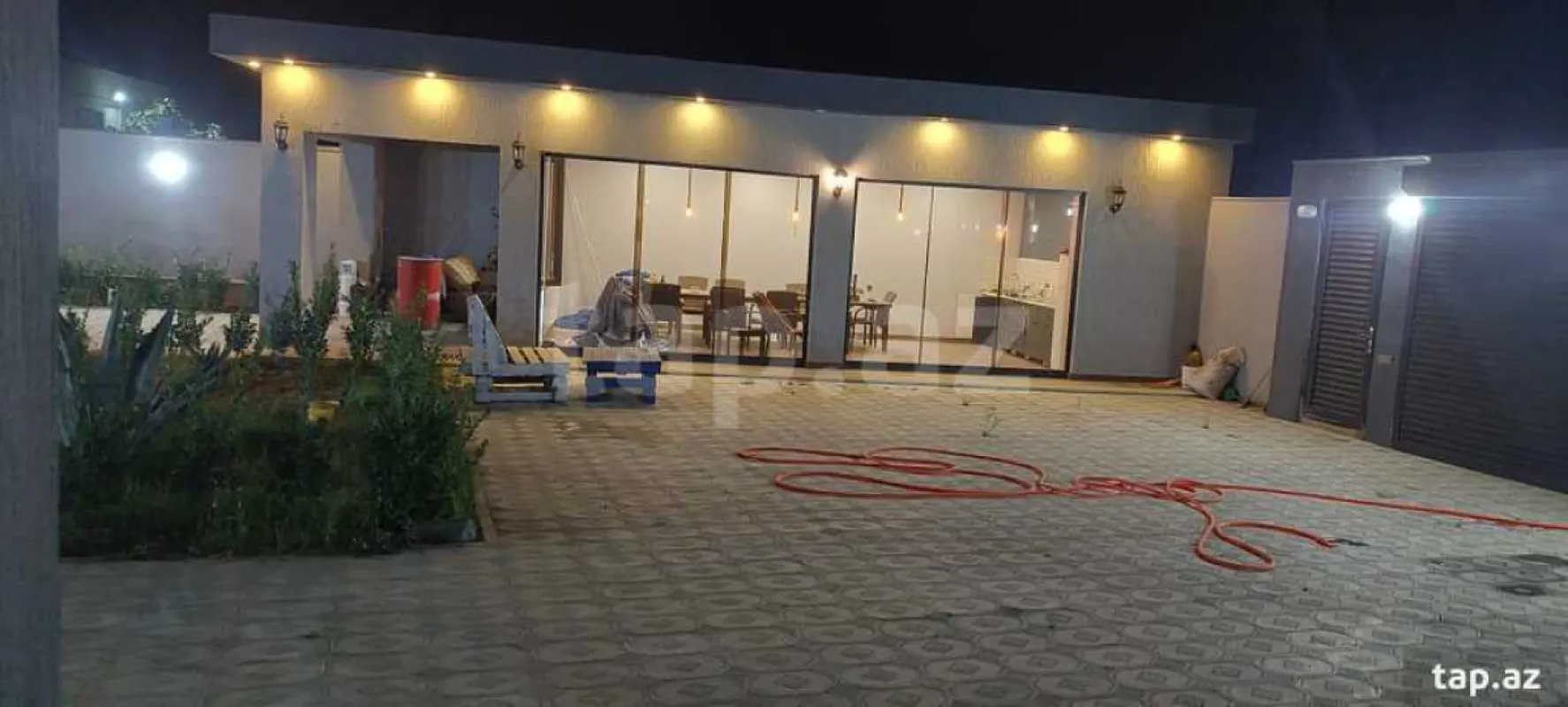 Kirayə verilir 4 otaqlı həyət evi