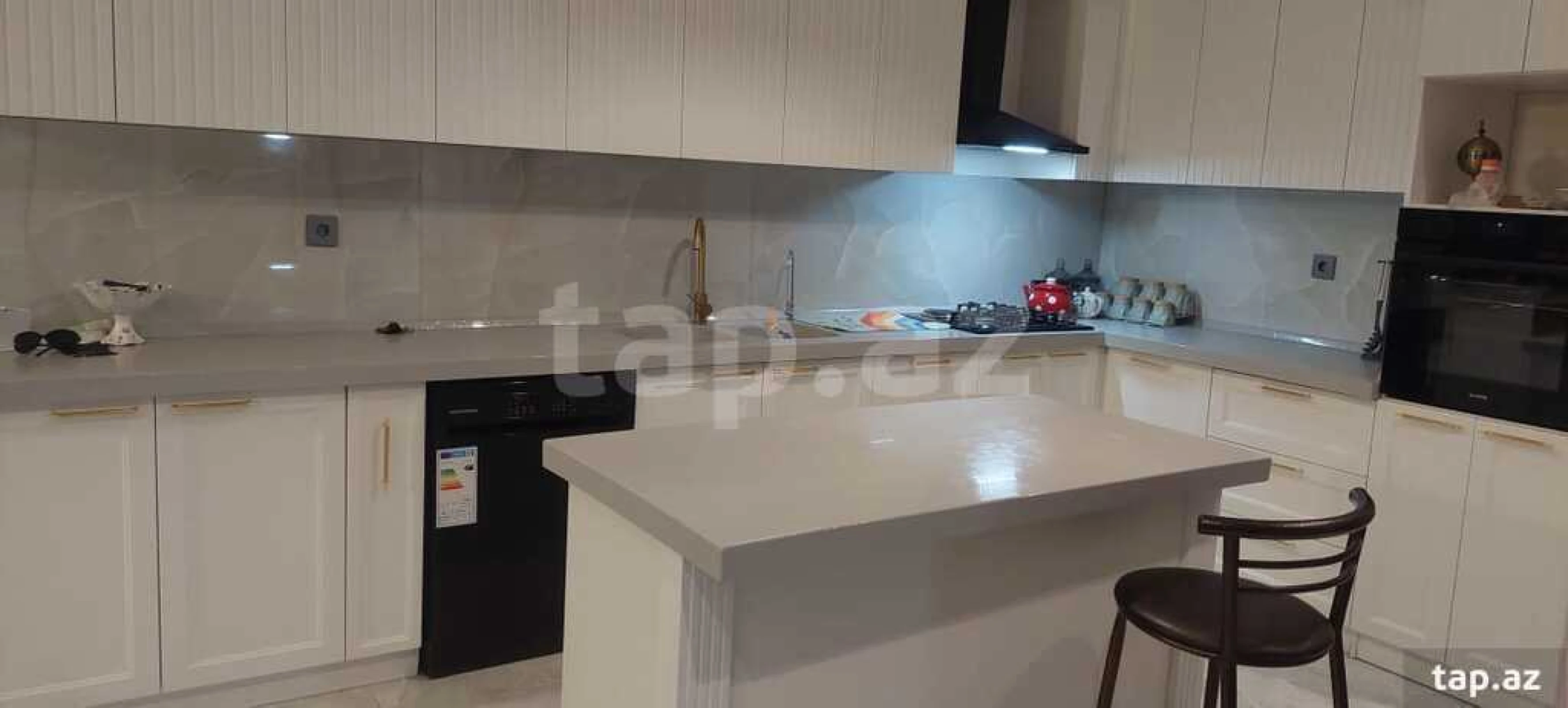 Kirayə verilir 4 otaqlı həyət evi