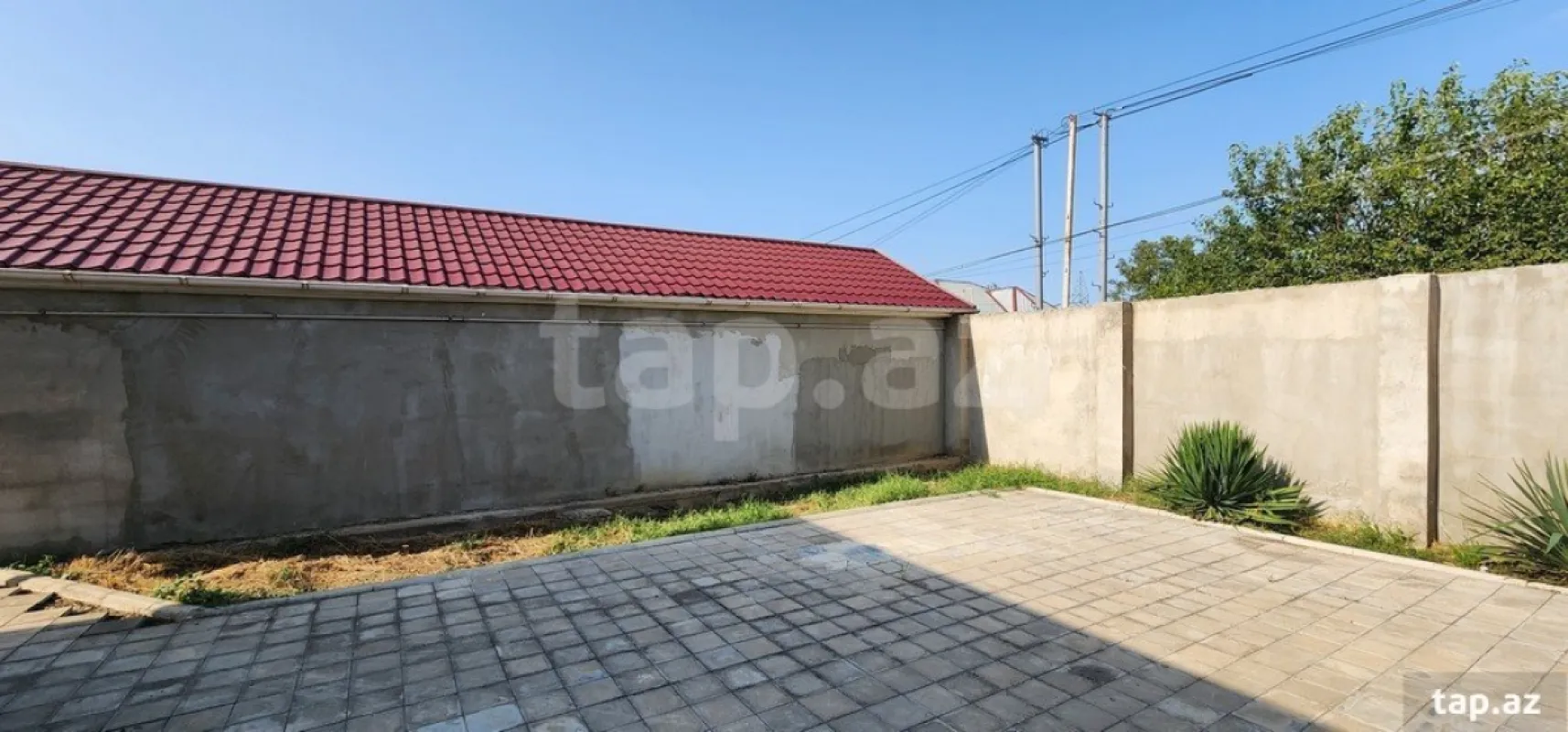 Satılır 4 otaqlı həyət evi