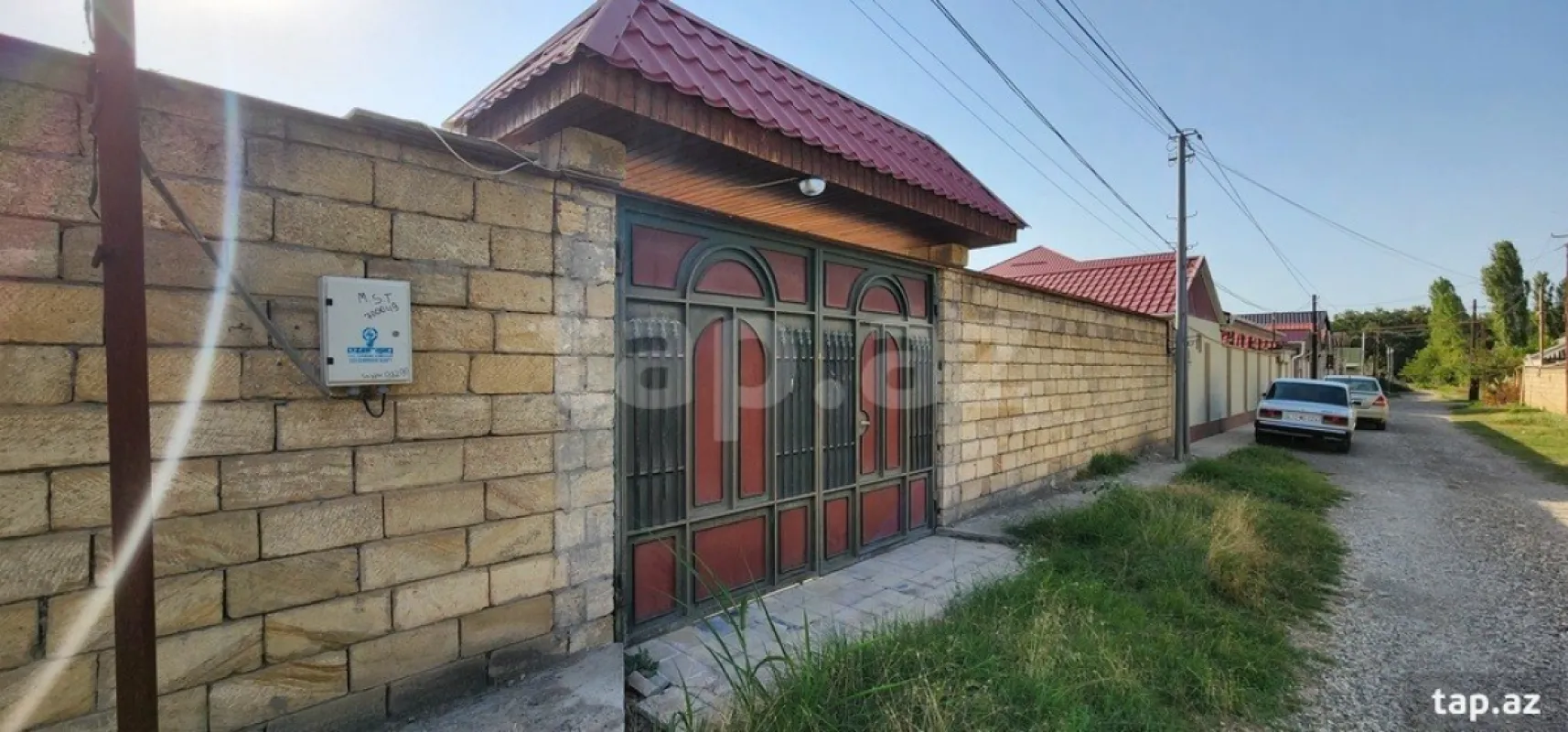 Satılır 4 otaqlı həyət evi
