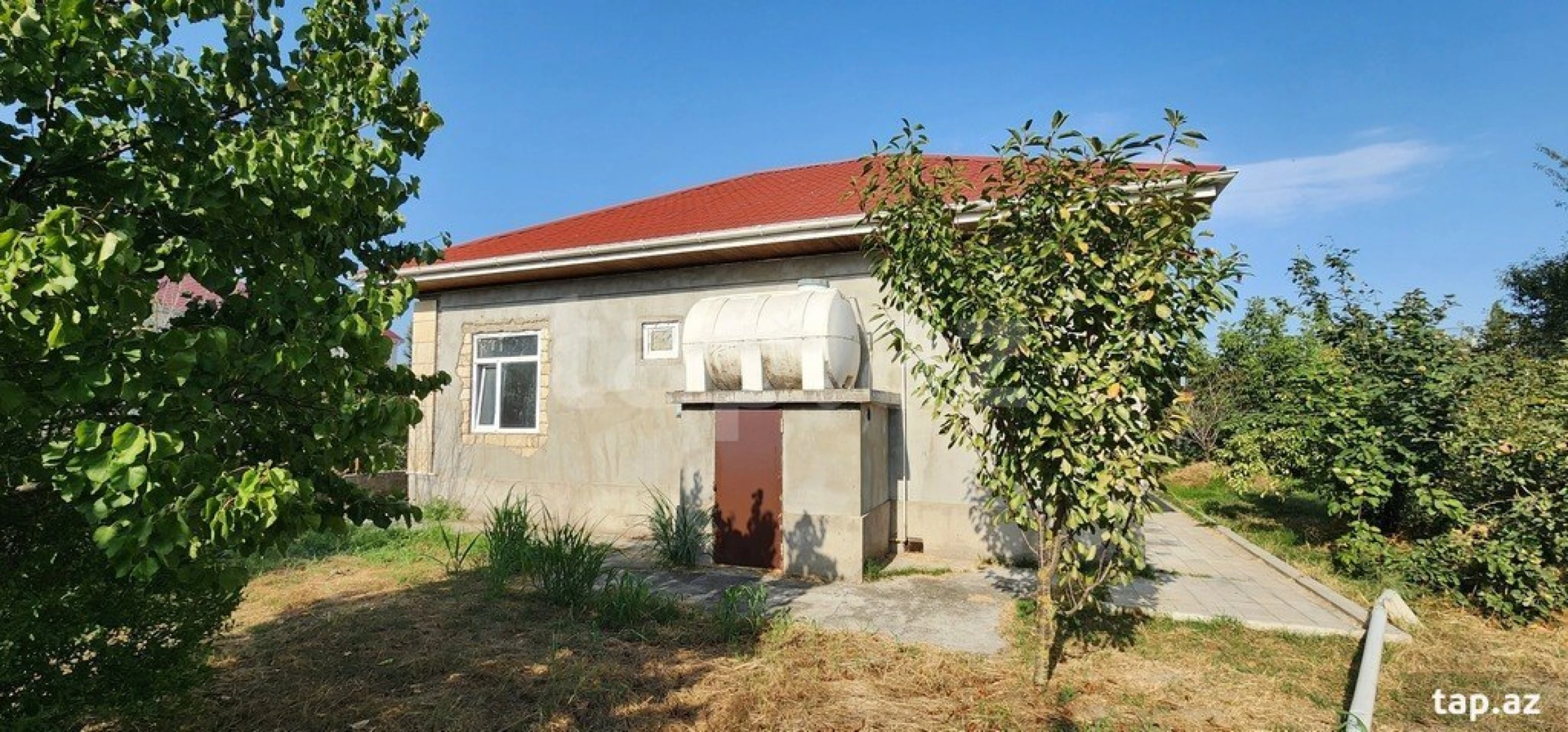 Satılır 4 otaqlı həyət evi