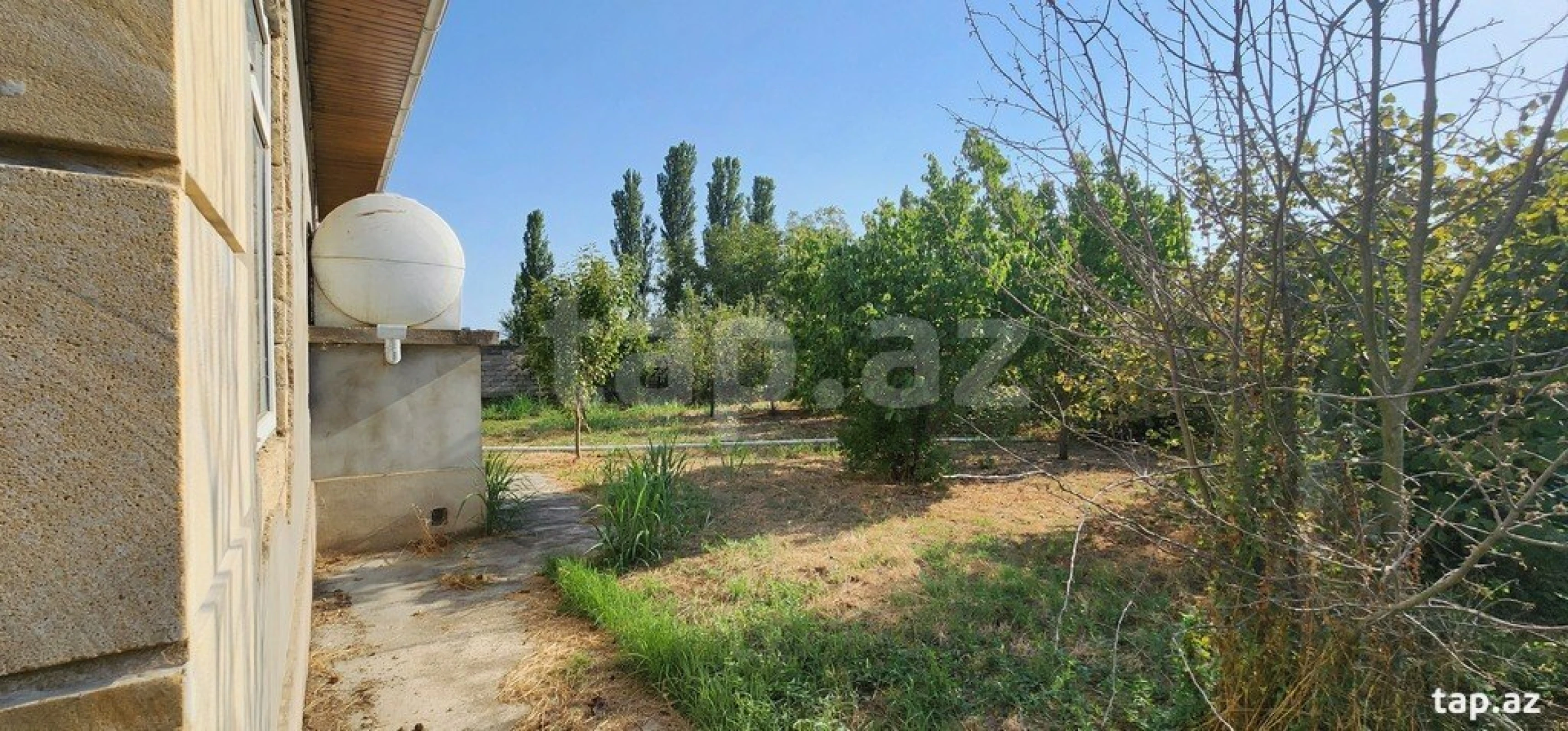 Satılır 4 otaqlı həyət evi