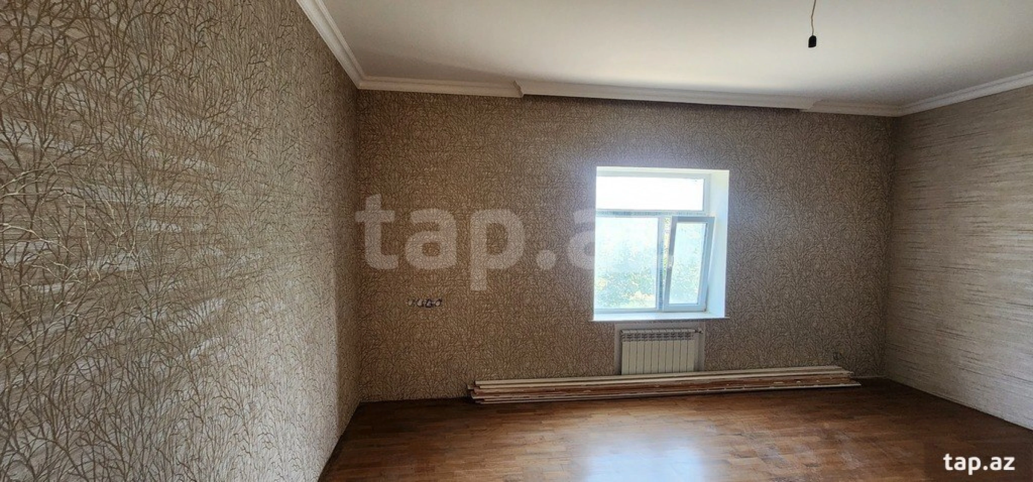 Satılır 4 otaqlı həyət evi