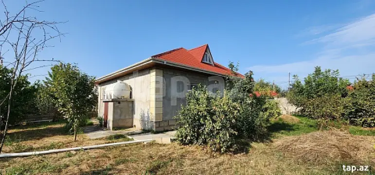 Satılır 4 otaqlı həyət evi