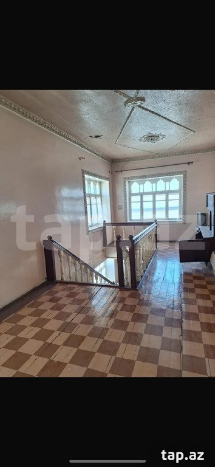 Satılır 5 otaqlı həyət evi 260 m²