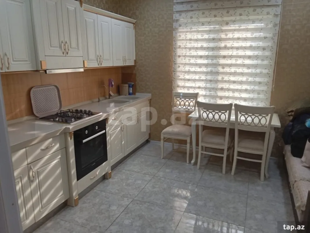 Kirayə verilir 4 otaqlı həyət evi