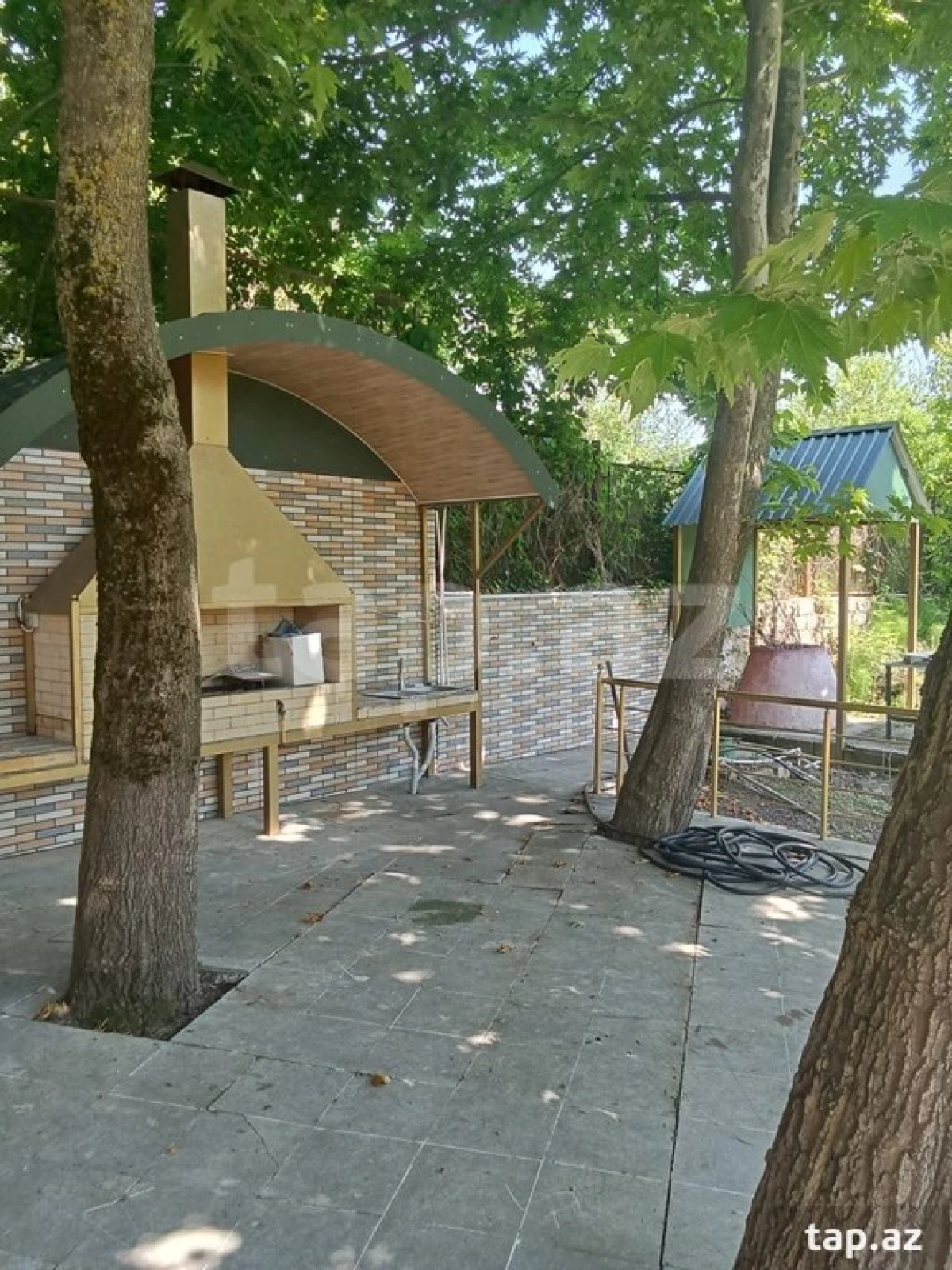 Kirayə verilir 4 otaqlı həyət evi