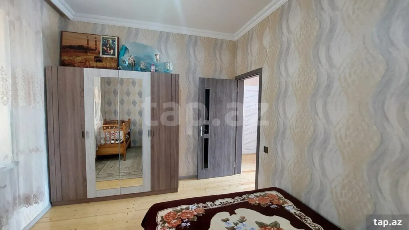 Satılır 3 otaqlı həyət evi