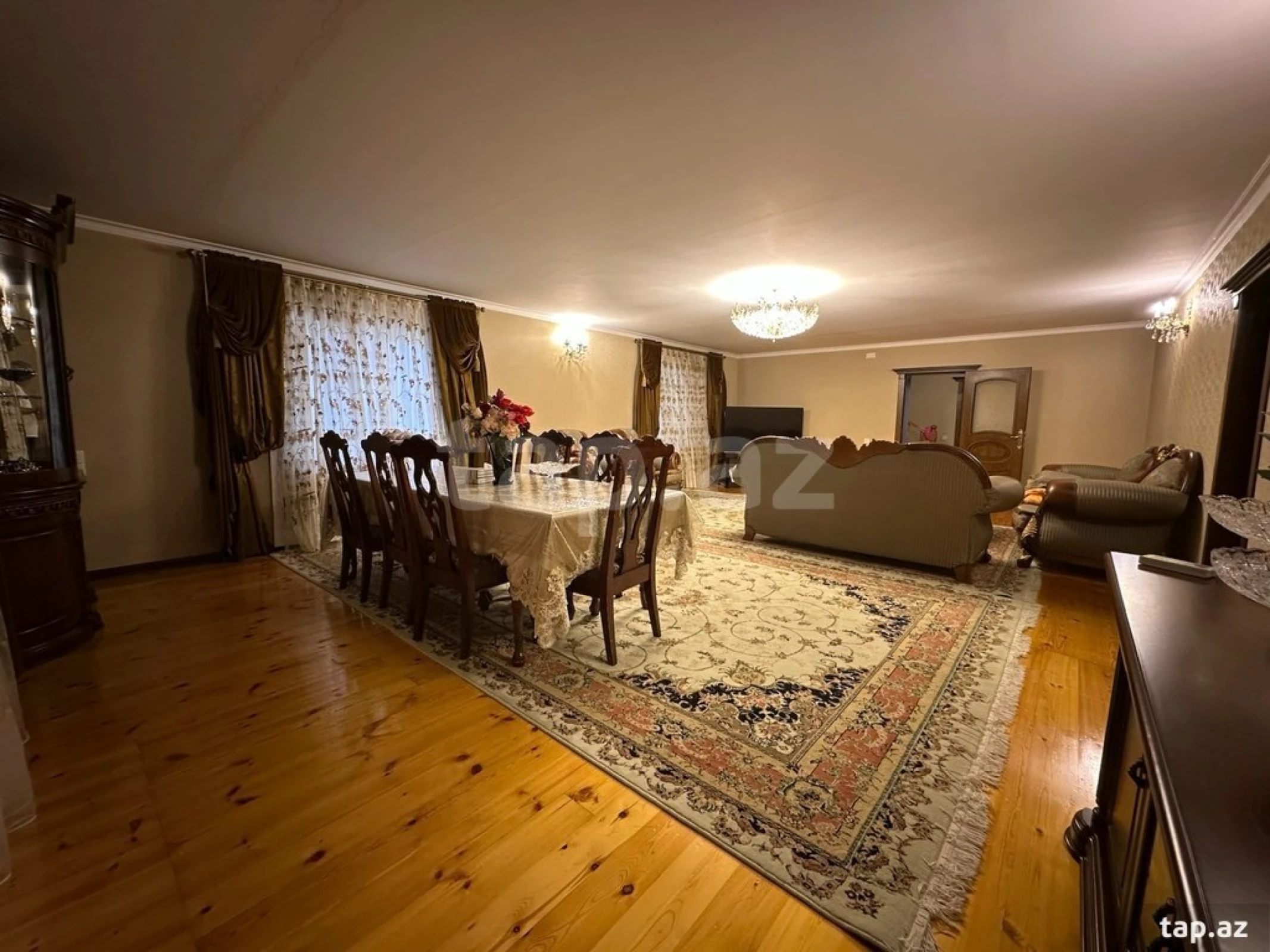 Satılır 5 otaqlı həyət evi