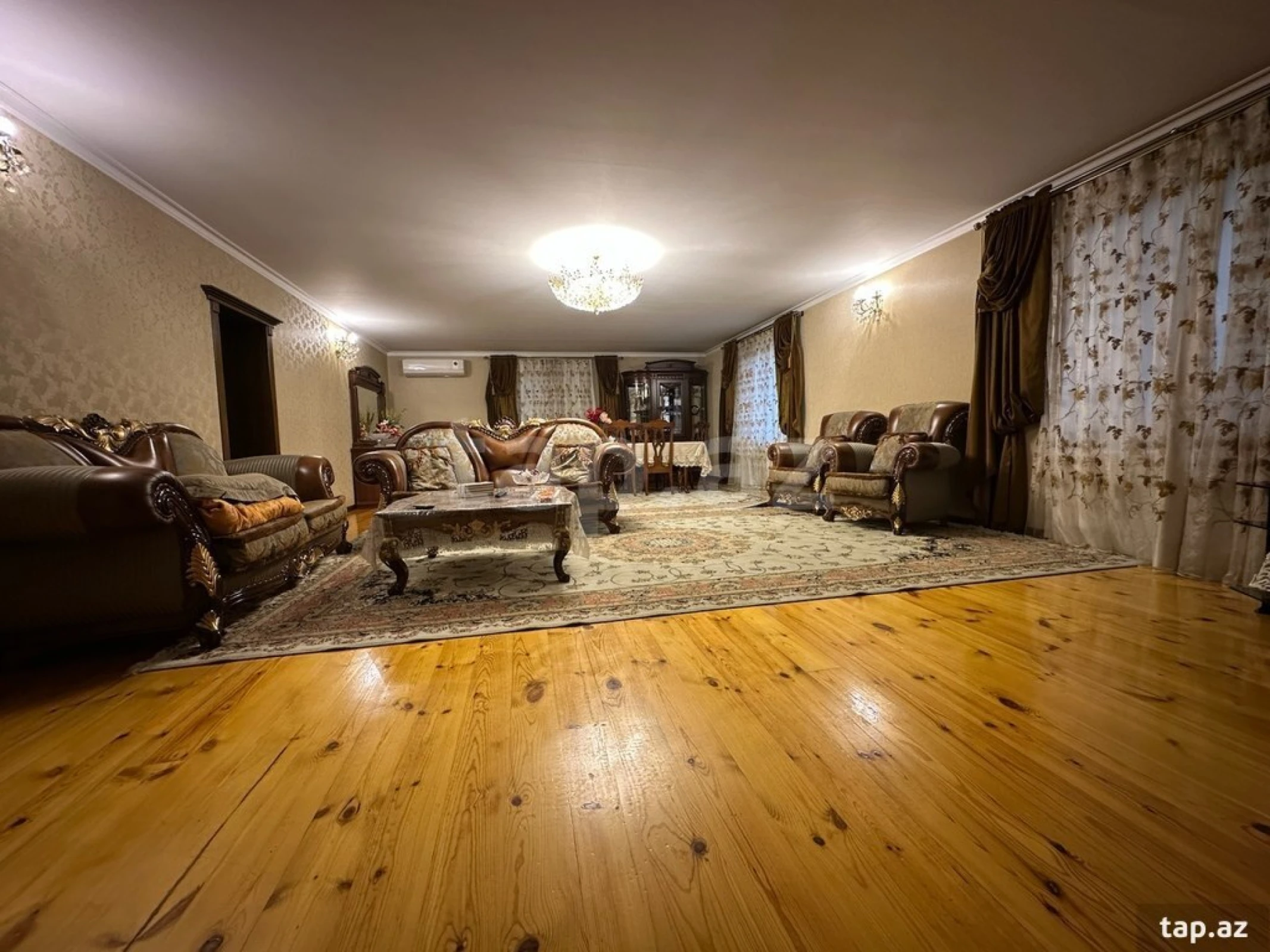 Satılır 5 otaqlı həyət evi