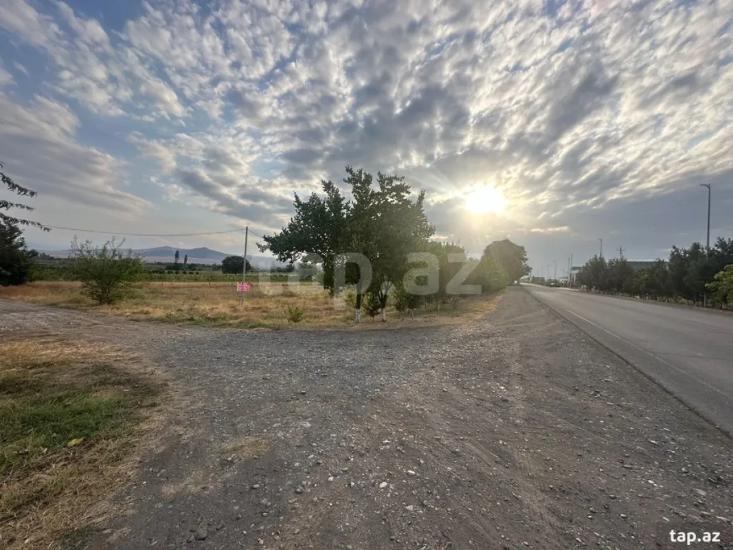 Satılır torpaq sahəsi