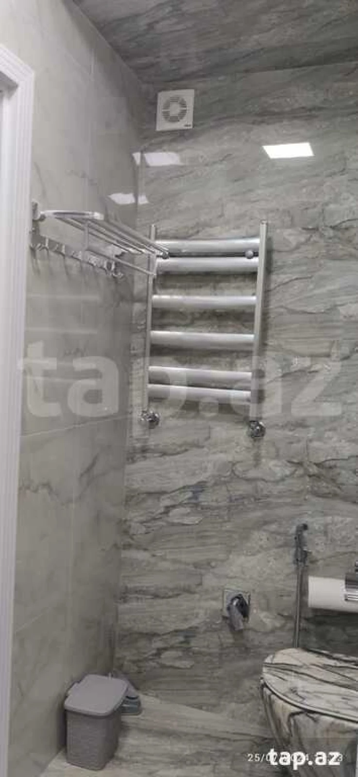 Satılır 2 otaqlı yeni tikili 64 m²