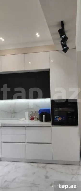 Satılır 2 otaqlı yeni tikili 64 m²
