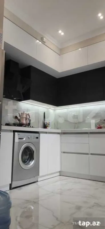 Satılır 2 otaqlı yeni tikili 64 m²