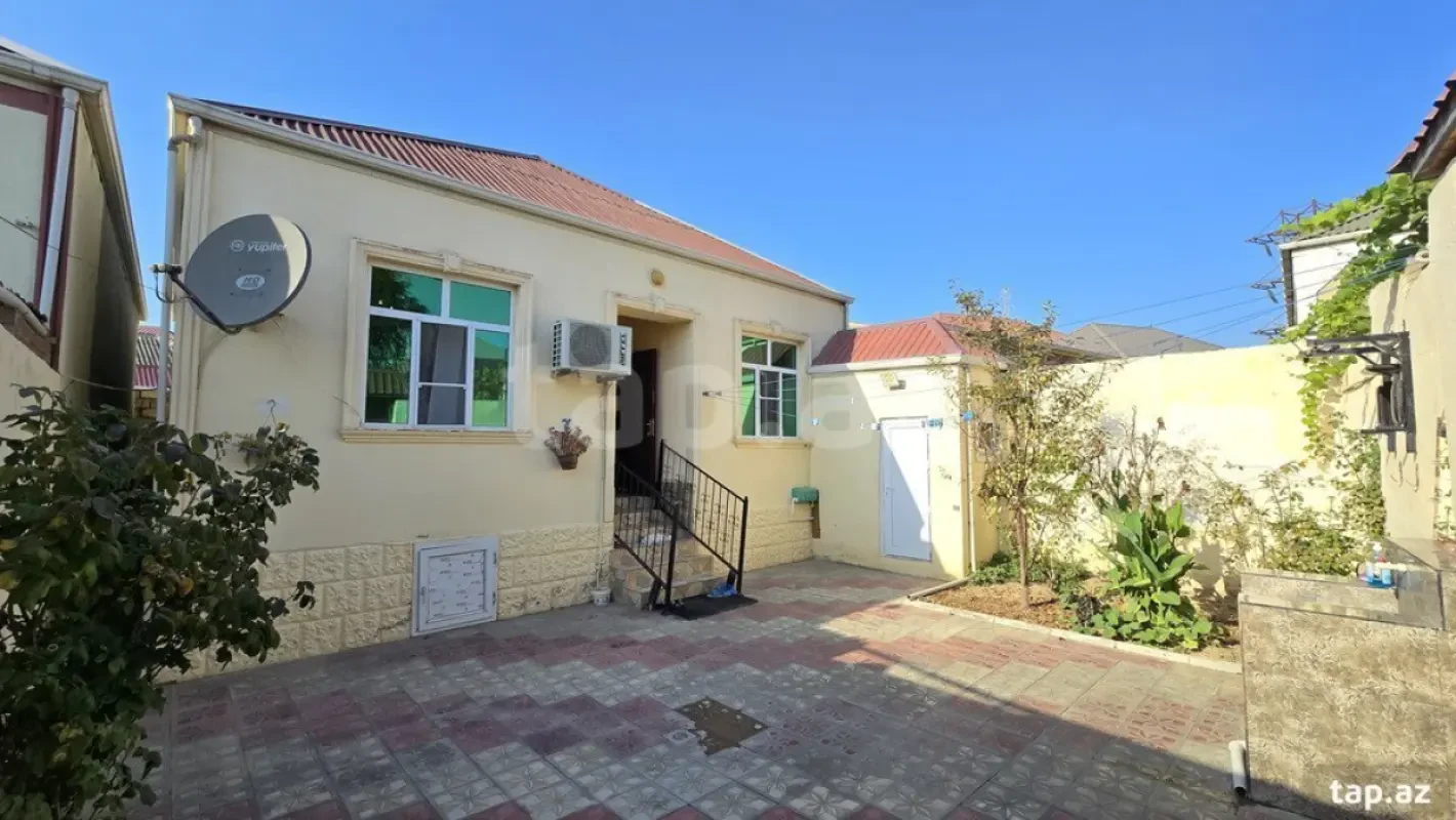 Satılır 3 otaqlı həyət evi 100 m²