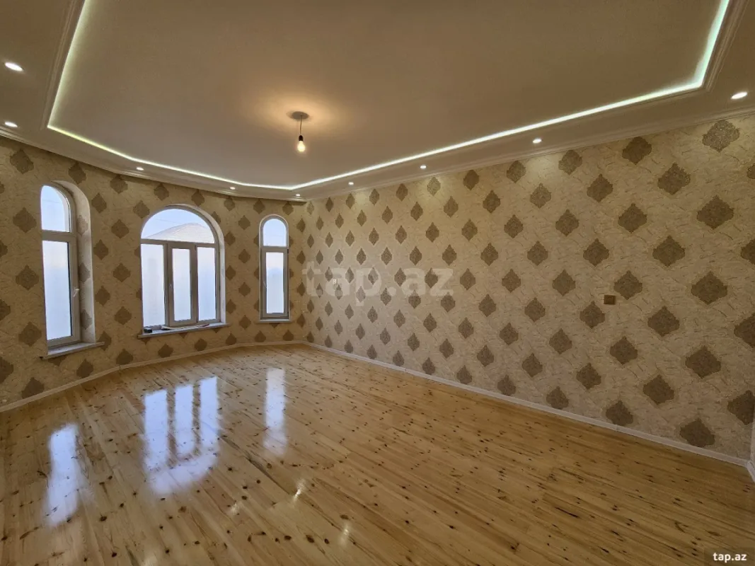 Satılır 4 otaqlı həyət evi