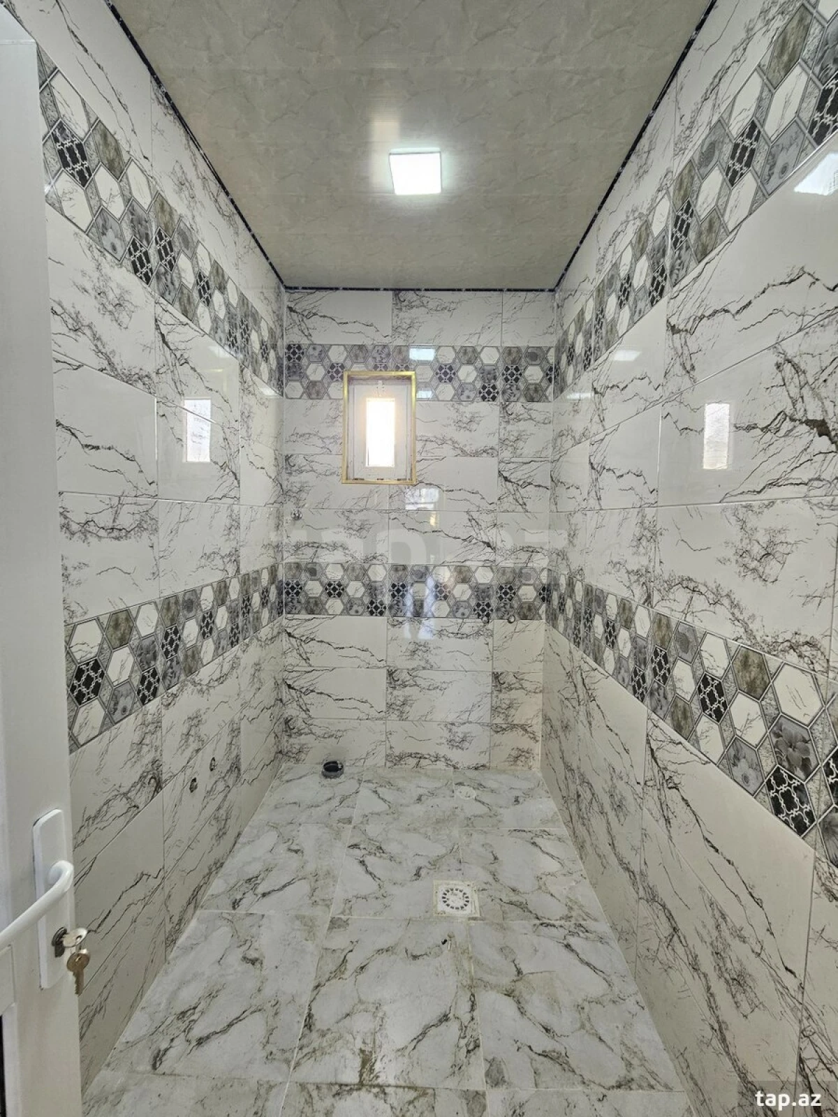 Satılır 4 otaqlı həyət evi