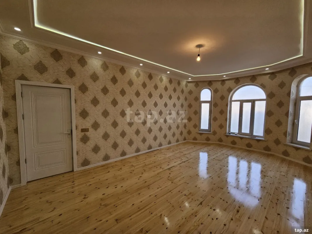 Satılır 4 otaqlı həyət evi