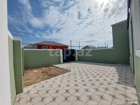 Satılır 4 otaqlı həyət evi