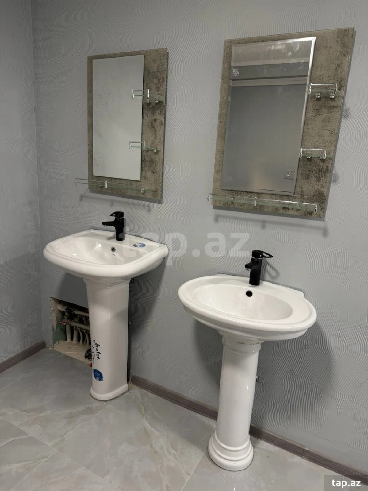 Kirayə verilir 6 otaqlı yeni tikili 140 m²