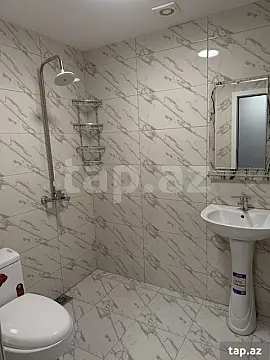 Kirayə verilir 6 otaqlı yeni tikili 140 m²