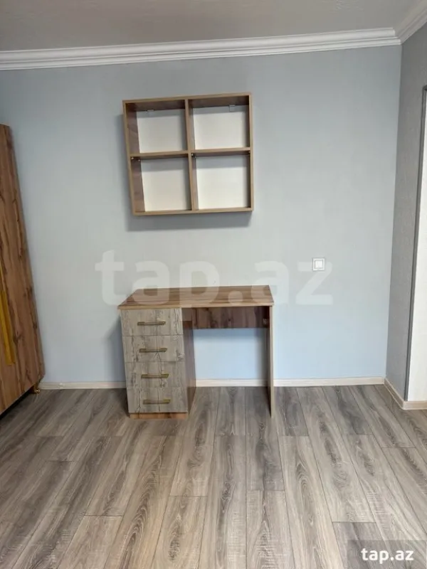 Kirayə verilir 6 otaqlı yeni tikili 140 m²