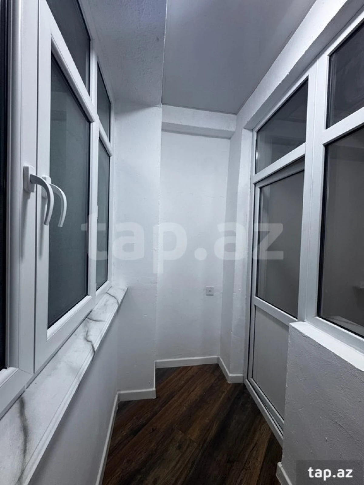 Satılır 3 otaqlı yeni tikili 100 m²